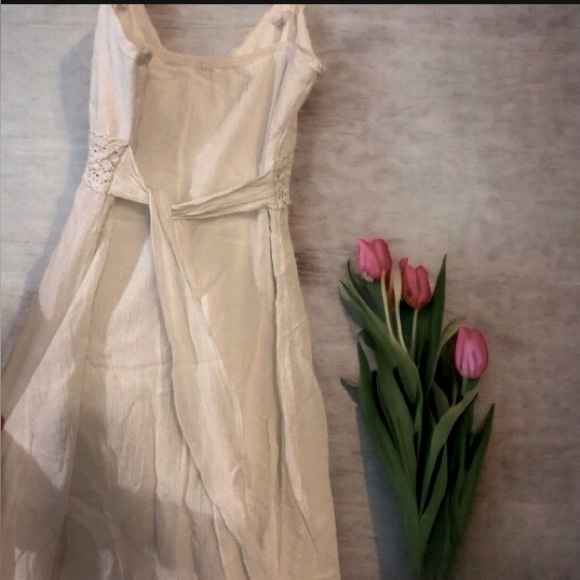 π«Άπ»-Just IN Time4Spring-White baby doll dress - Picture 3 of 6